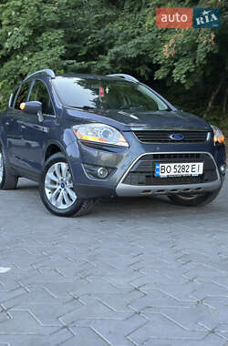 Позашляховик / Кросовер Ford Kuga 2011 в 