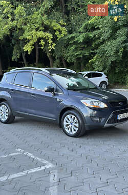 Позашляховик / Кросовер Ford Kuga 2011 в 