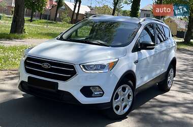 Позашляховик / Кросовер Ford Kuga 2017 в Мукачевому