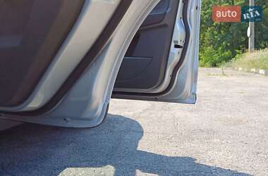 Внедорожник / Кроссовер Ford Kuga 2010 в 