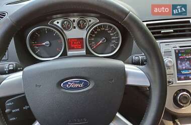 Внедорожник / Кроссовер Ford Kuga 2010 в 