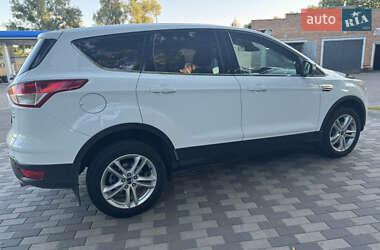 Внедорожник / Кроссовер Ford Kuga 2016 в 