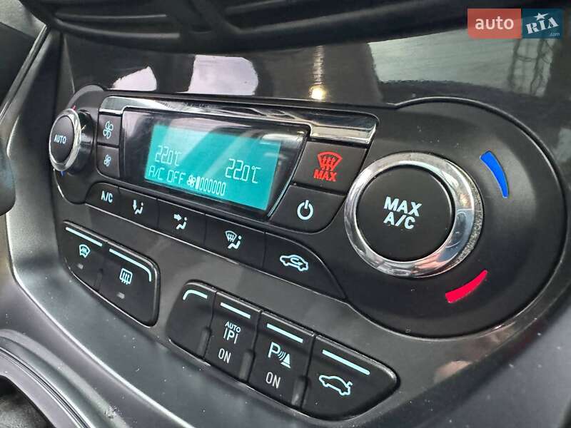 Позашляховик / Кросовер Ford Kuga 2013 в Львові