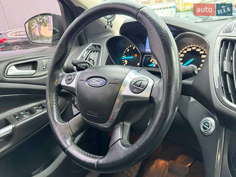 Позашляховик / Кросовер Ford Kuga 2013 в Львові