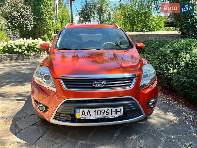 Внедорожник / Кроссовер Ford Kuga 2012 в Киеве