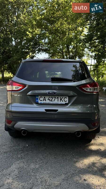 Внедорожник / Кроссовер Ford Kuga 2013 в Корсуне-Шевченковском