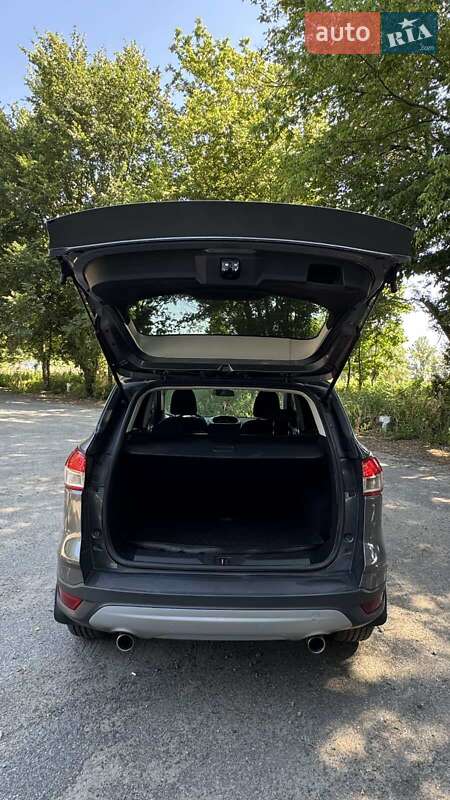 Внедорожник / Кроссовер Ford Kuga 2013 в Корсуне-Шевченковском