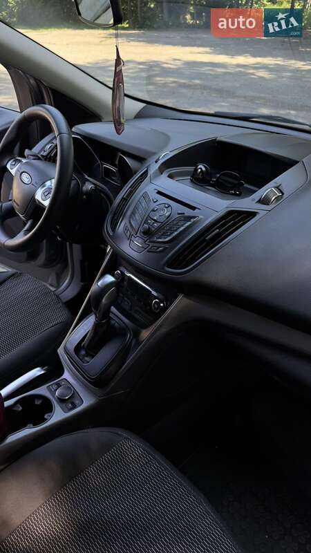 Внедорожник / Кроссовер Ford Kuga 2013 в Корсуне-Шевченковском