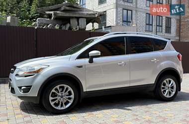 Внедорожник / Кроссовер Ford Kuga 2012 в 