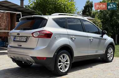 Внедорожник / Кроссовер Ford Kuga 2012 в 