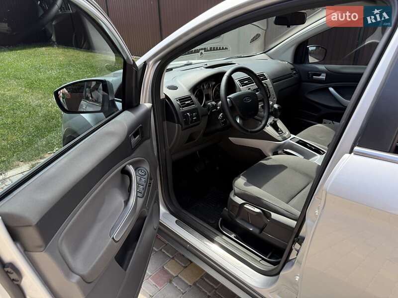 Внедорожник / Кроссовер Ford Kuga 2012 в Каменец-Подольском
