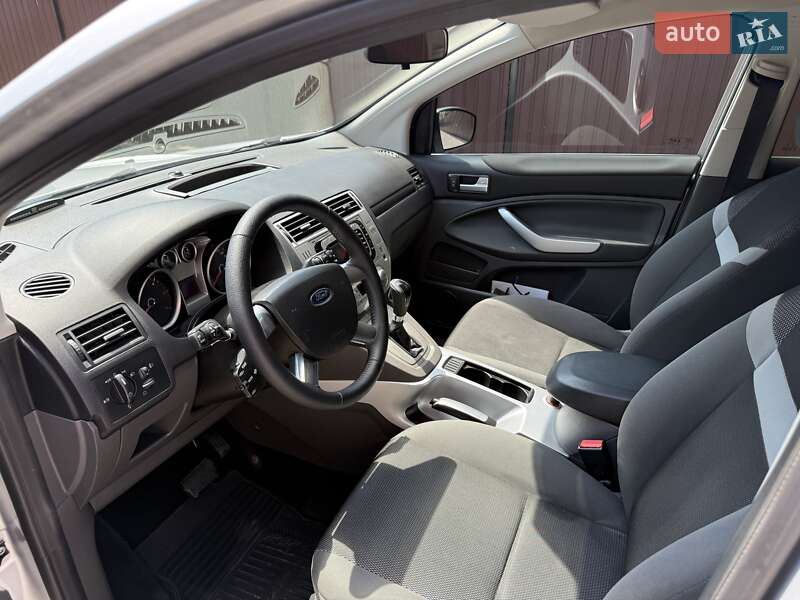 Внедорожник / Кроссовер Ford Kuga 2012 в Каменец-Подольском