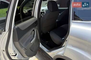 Внедорожник / Кроссовер Ford Kuga 2012 в 