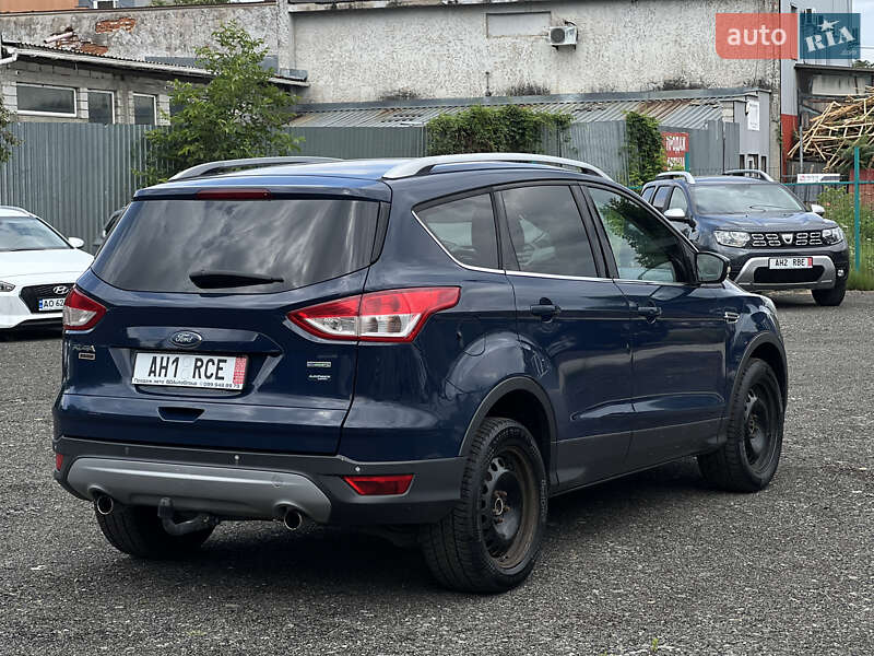 Внедорожник / Кроссовер Ford Kuga 2016 в Ужгороде