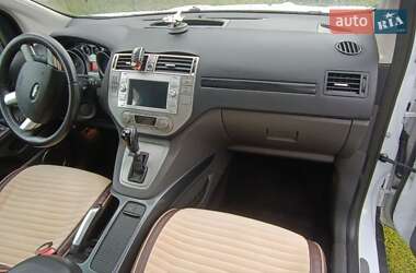 Внедорожник / Кроссовер Ford Kuga 2011 в 