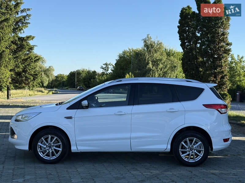 Внедорожник / Кроссовер Ford Kuga 2015 в Дубно