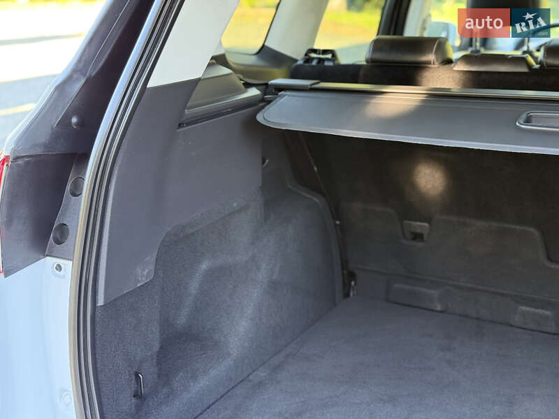 Внедорожник / Кроссовер Ford Kuga 2015 в Дубно