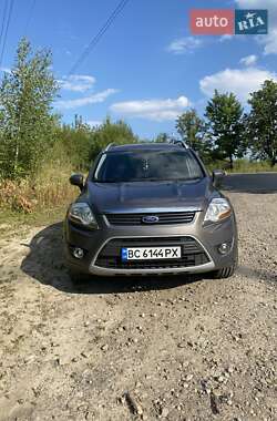 Внедорожник / Кроссовер Ford Kuga 2012 в 