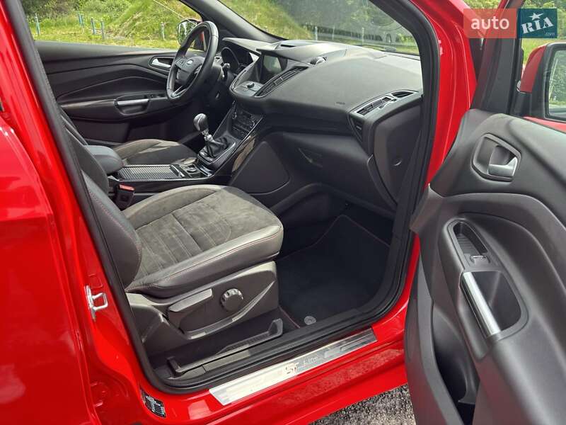 Внедорожник / Кроссовер Ford Kuga 2018 в Ивано-Франковске
