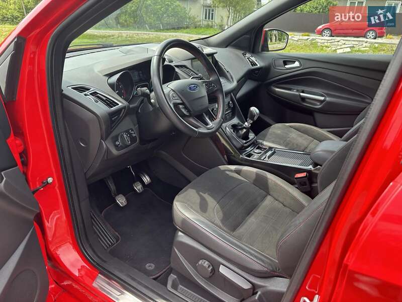 Внедорожник / Кроссовер Ford Kuga 2018 в Ивано-Франковске