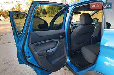 Внедорожник / Кроссовер Ford Kuga 2010 в 