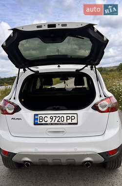 Внедорожник / Кроссовер Ford Kuga 2011 в 