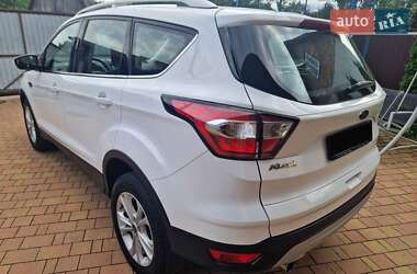 Внедорожник / Кроссовер Ford Kuga 2019 в 