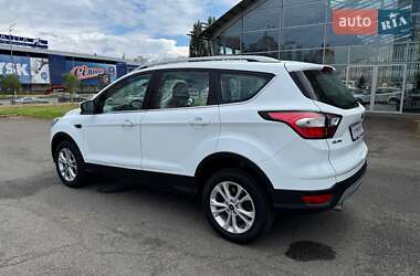 Внедорожник / Кроссовер Ford Kuga 2019 в 