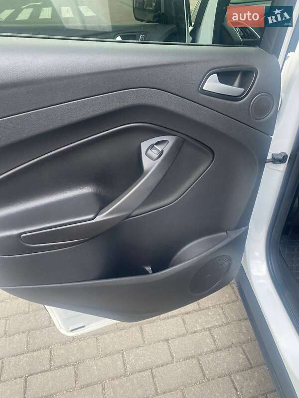 Внедорожник / Кроссовер Ford Kuga 2015 в Белой Церкви