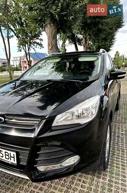 Внедорожник / Кроссовер Ford Kuga 2014 в 
