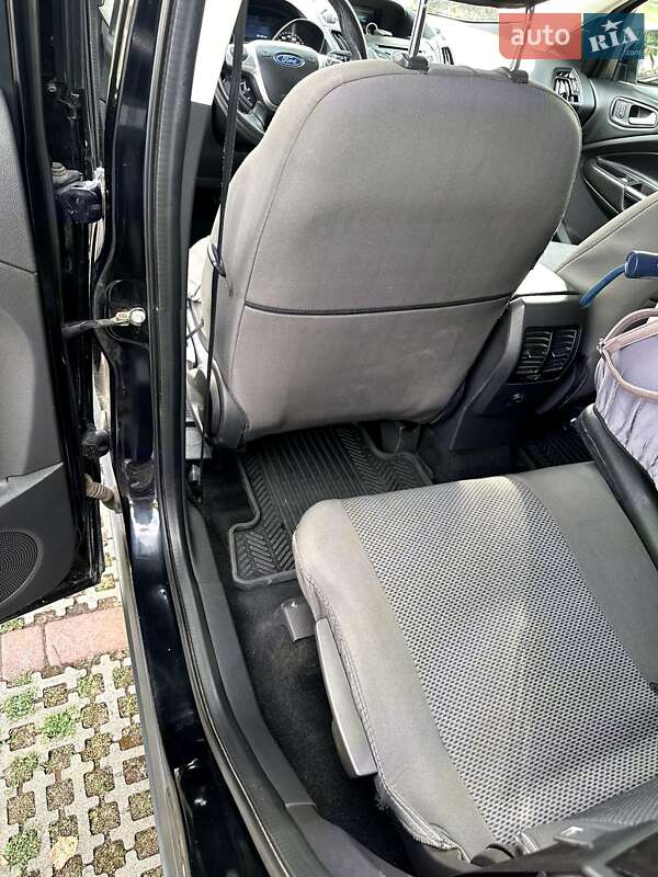 Внедорожник / Кроссовер Ford Kuga 2014 в Мукачево