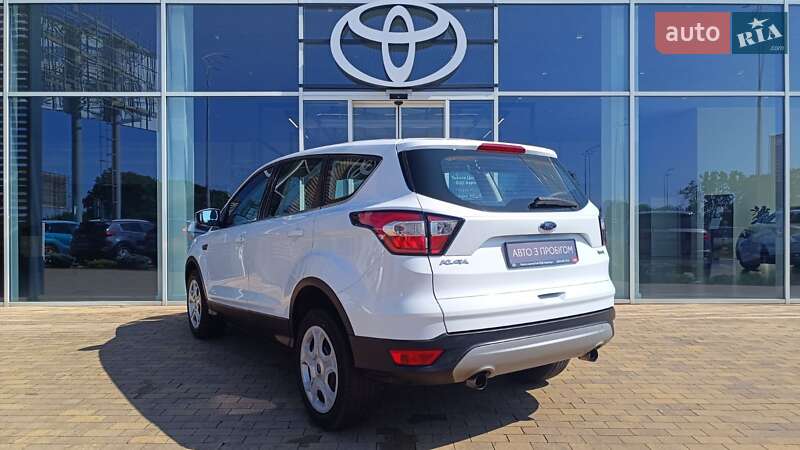 Внедорожник / Кроссовер Ford Kuga 2018 в Киеве