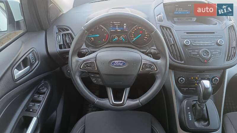 Внедорожник / Кроссовер Ford Kuga 2018 в Киеве