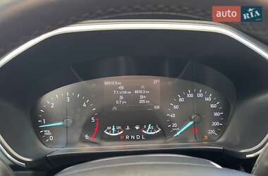 Внедорожник / Кроссовер Ford Kuga 2020 в 