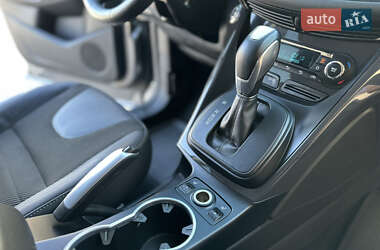 Внедорожник / Кроссовер Ford Kuga 2013 в 
