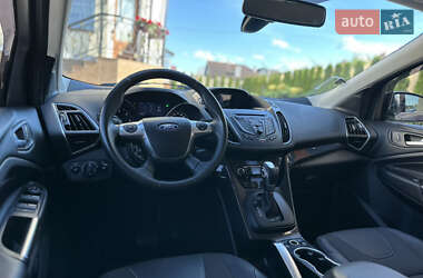 Внедорожник / Кроссовер Ford Kuga 2013 в 