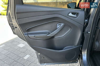 Внедорожник / Кроссовер Ford Kuga 2013 в 