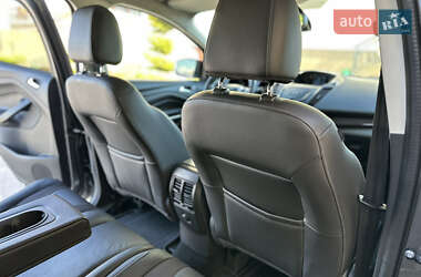 Внедорожник / Кроссовер Ford Kuga 2013 в 
