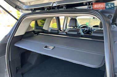 Внедорожник / Кроссовер Ford Kuga 2013 в 