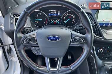 Внедорожник / Кроссовер Ford Kuga 2018 в 