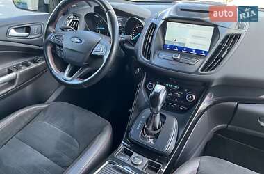 Внедорожник / Кроссовер Ford Kuga 2018 в 