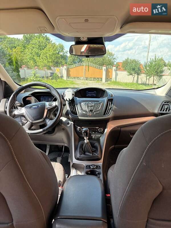 Внедорожник / Кроссовер Ford Kuga 2015 в Баре фото 8 Внедорожник / Кроссовер Ford Kuga 2015 в Баре