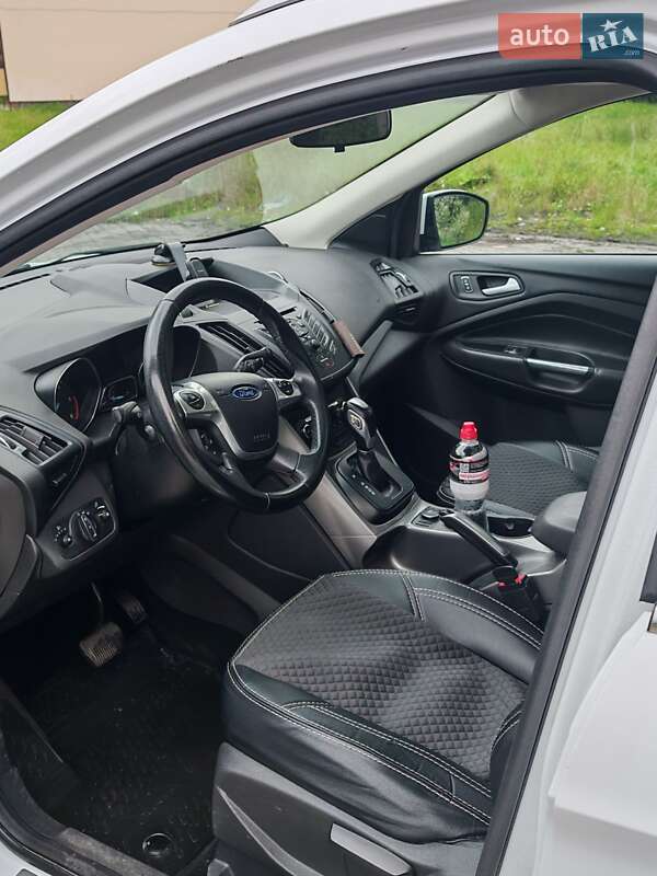 Внедорожник / Кроссовер Ford Kuga 2014 в Моршине