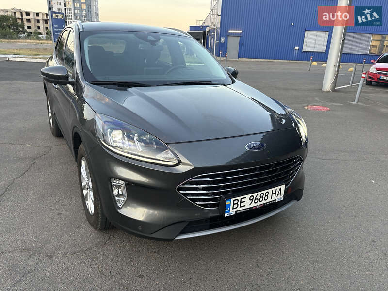 Внедорожник / Кроссовер Ford Kuga 2023 в Николаеве