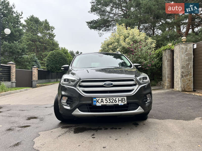 Позашляховик / Кросовер Ford Kuga 2019 в Києві
