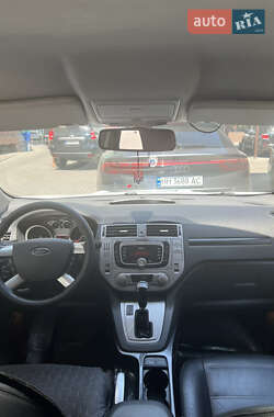 Внедорожник / Кроссовер Ford Kuga 2011 в 