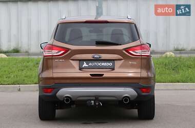 Внедорожник / Кроссовер Ford Kuga 2013 в 