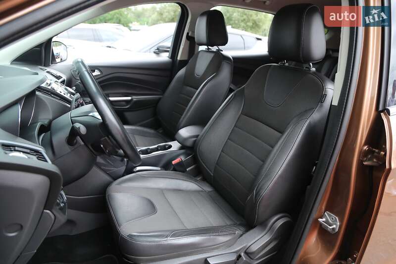 Внедорожник / Кроссовер Ford Kuga 2013 в Киеве