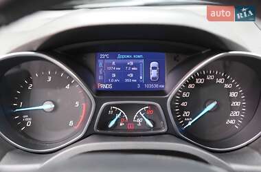 Внедорожник / Кроссовер Ford Kuga 2013 в 