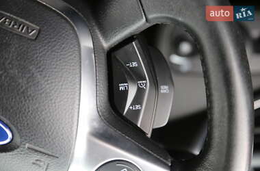 Внедорожник / Кроссовер Ford Kuga 2013 в 